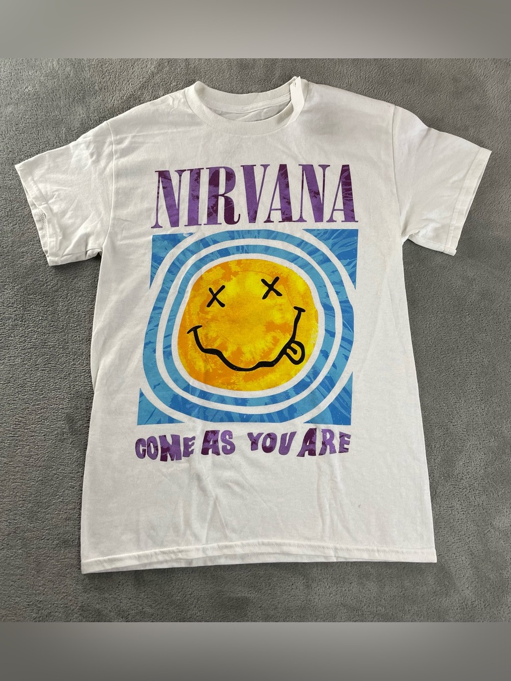 Nirvana Smile Face Logo T Shirt Men's Small NWOT White